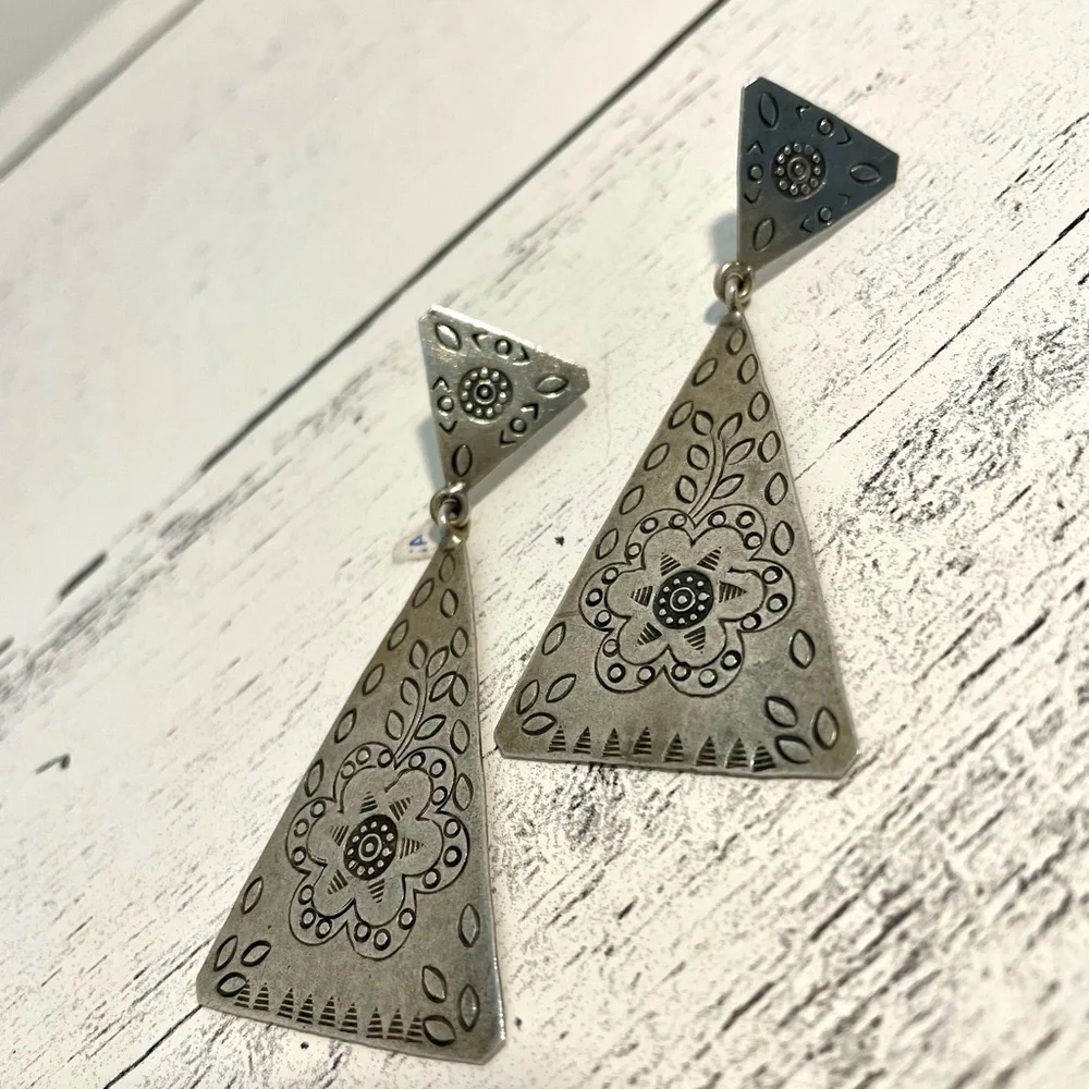 Sterling silver Bali dangle earrings hand made large triangle floral statement - Picture 2 of 9